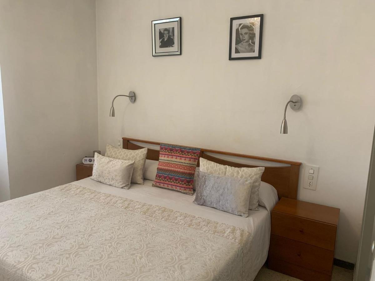 Hostal Torras Сант Хилари Сакалм Екстериор снимка